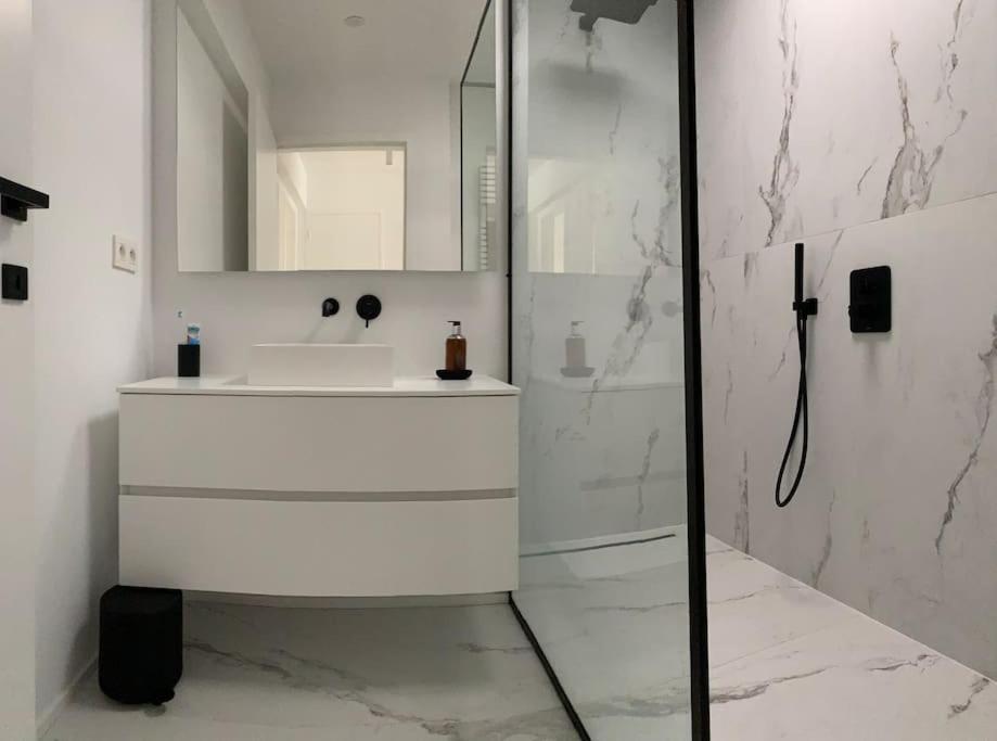 Beautiful Penthouse At 5Min Of Albert Place นอคเคอ-เฮสท์ ภายนอก รูปภาพ
